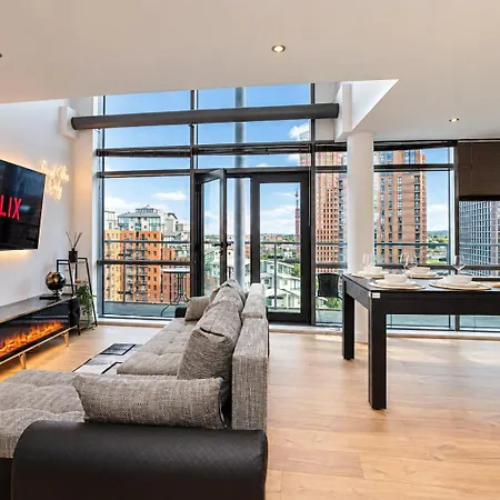 Apartment Skyline Penthouse I Free Parking I Sleeps 7 Leeds (West Yorkshire)
